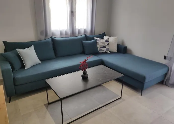 Brand New Suite No3